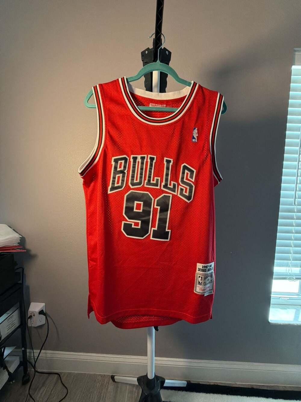 Mitchell & Ness Chicago Bulls Dennis Rodman 1997-98 Hardwood Classics Swingman J